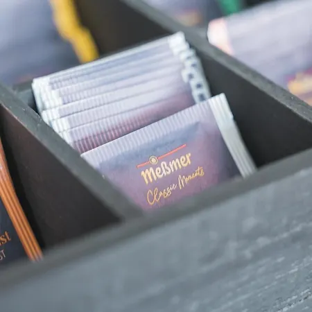 Golden With Barbecue, Yoga, Football Table شقة